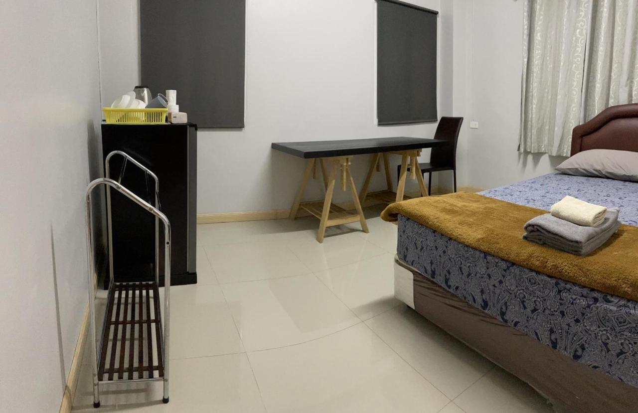 808 Bangkok Apartment Exterior photo