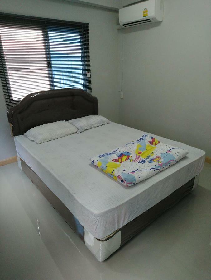 808 Bangkok Apartment Exterior photo