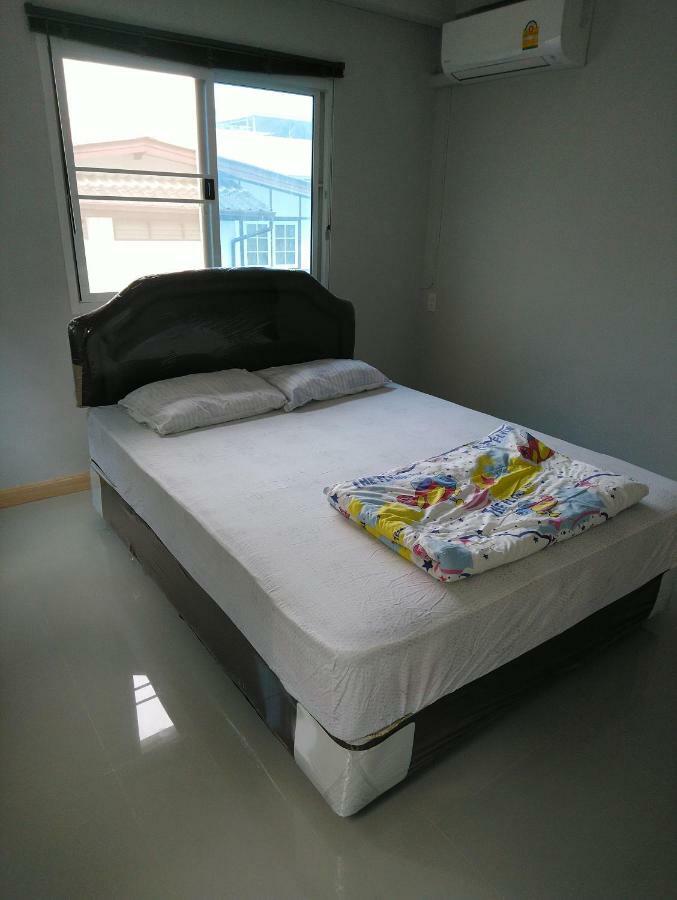 808 Bangkok Apartment Exterior photo